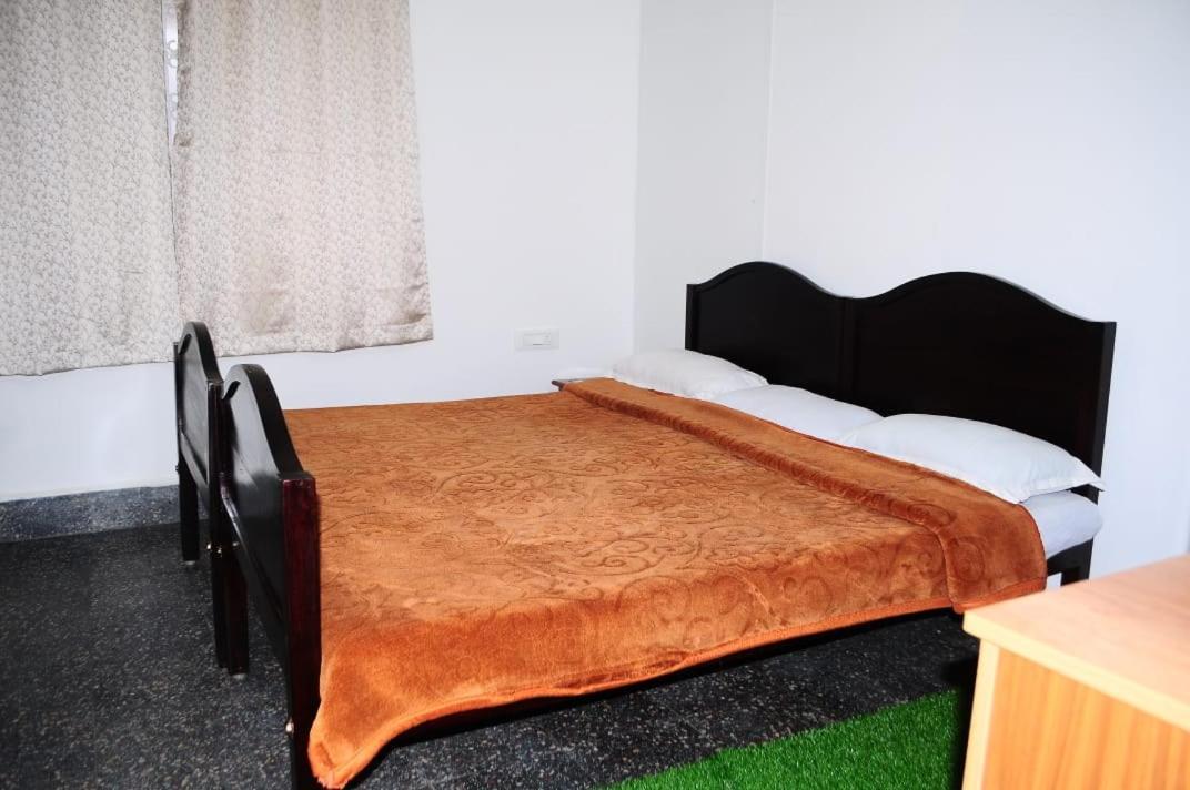 Park Corner Home Stay 쿠누르 외부 사진